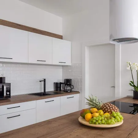 Ferienhaus Mit Privatpool Fur 6 Personen Ca 200 Qm In Jezera, Dalmatien Norddalmatien イェゼラ